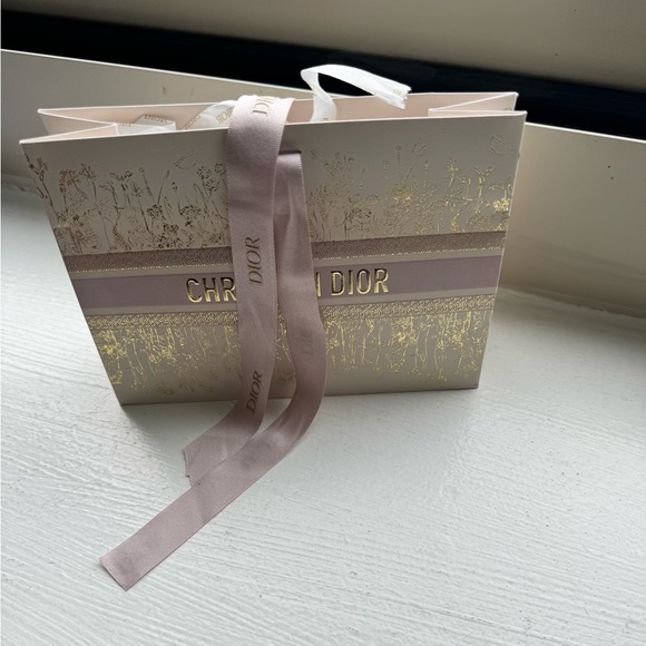 Dior limited time bag with Bow - Picture 3 of 3